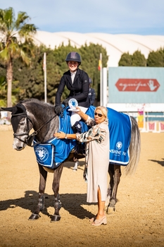 Nicole Lockhead Anderson celebrates her 21st birthday with a big win on the Andalucía Sunshine Tour